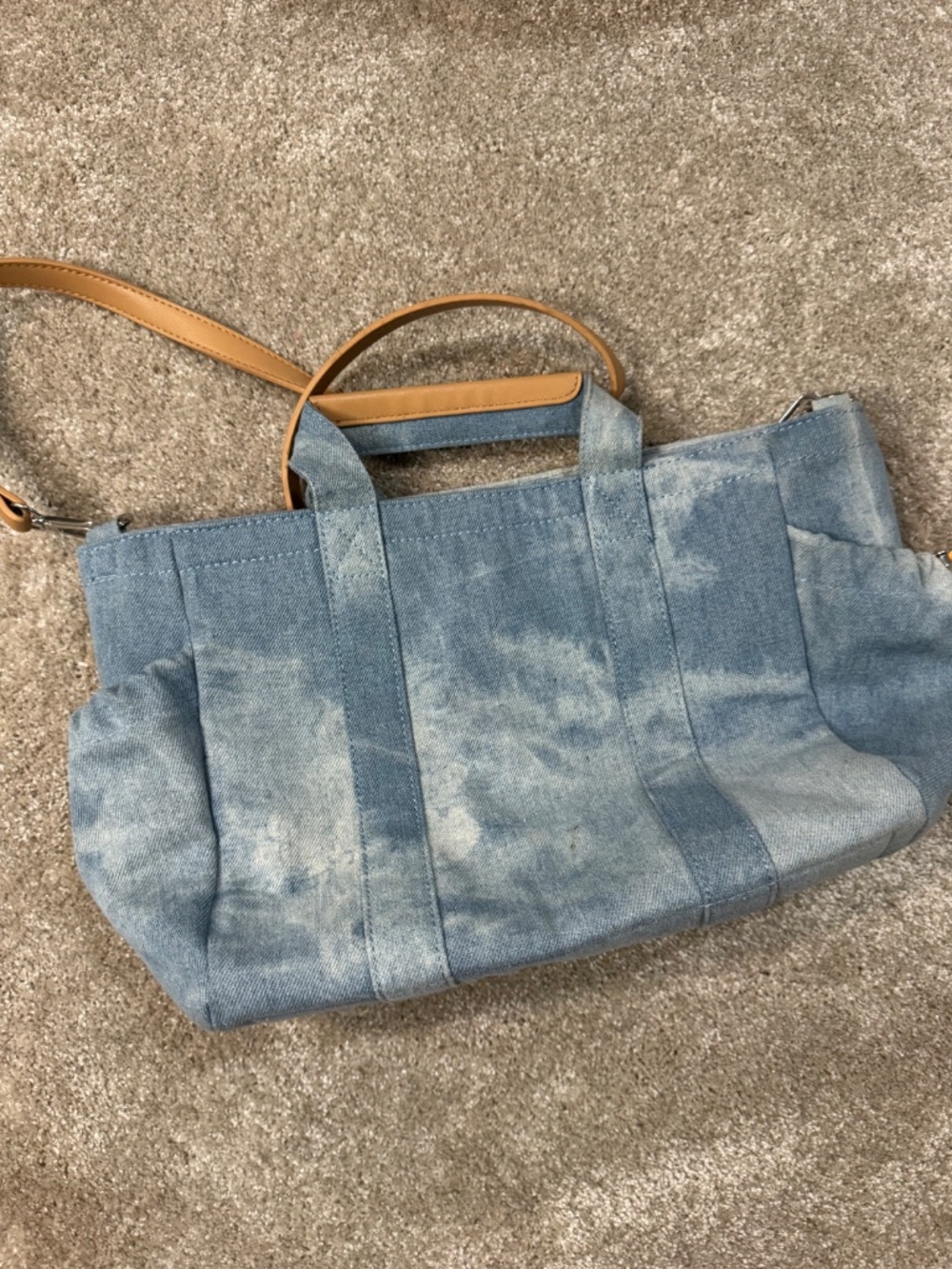 denim patched tote - Picture 4 of 6